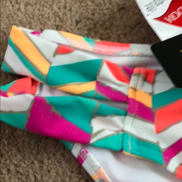 Bikini - Picture 4 of 4